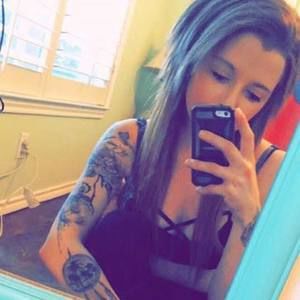 Meet your Posher, Chloe